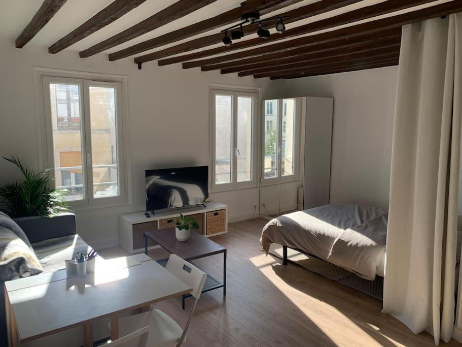 Studio Lumineux, Refait A Neuf, Metro Jourdain Париж Экстерьер фото